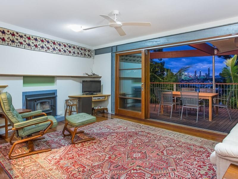 44 Wentworth Parade, Balmoral QLD 4171