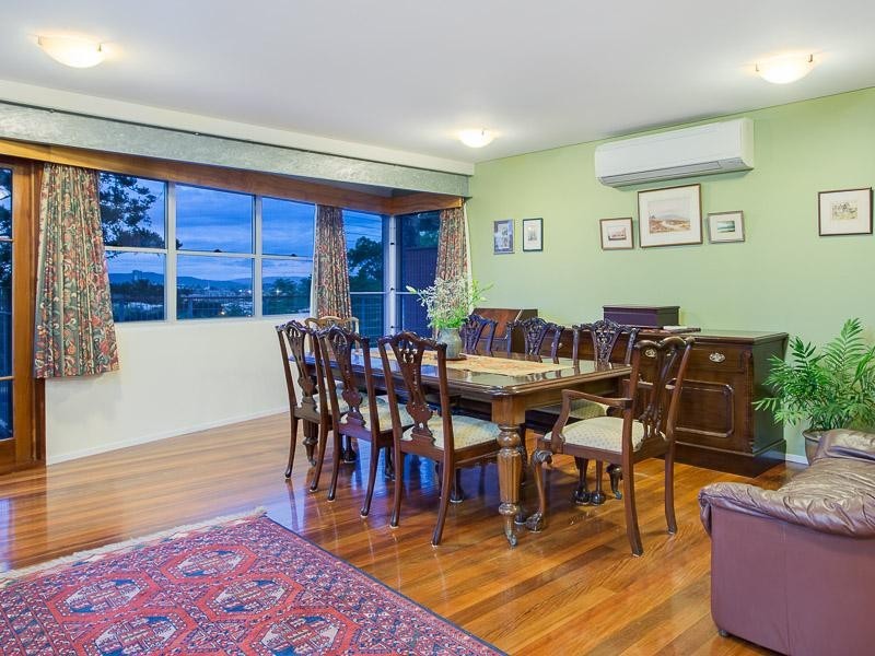 44 Wentworth Parade, Balmoral QLD 4171