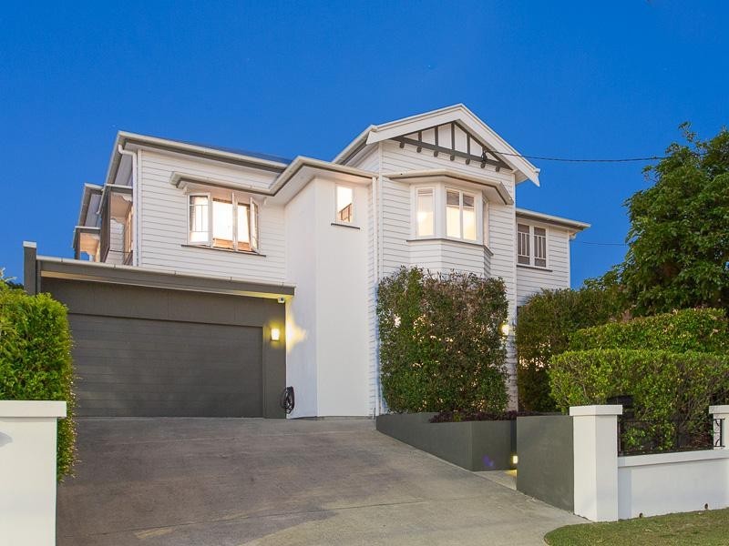 56 Henderson Street, Camp Hill QLD 4152