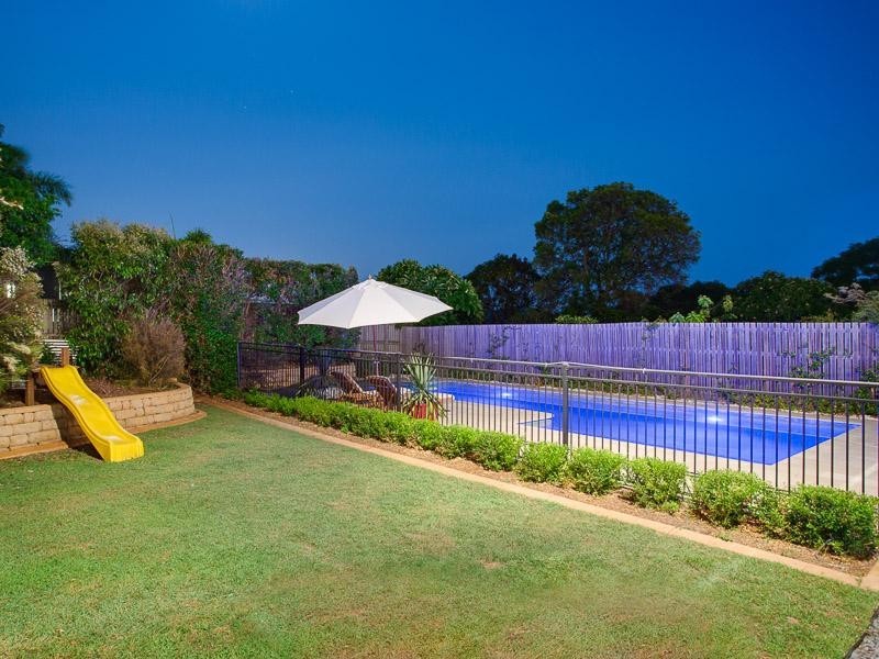 56 Henderson Street, Camp Hill QLD 4152