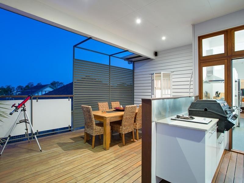 56 Henderson Street, Camp Hill QLD 4152