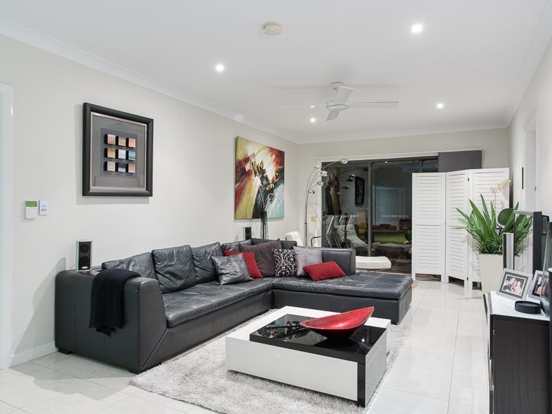 56 Henderson Street, Camp Hill QLD 4152