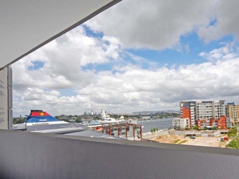 871/35 Harbour Road, Hamilton QLD 4007