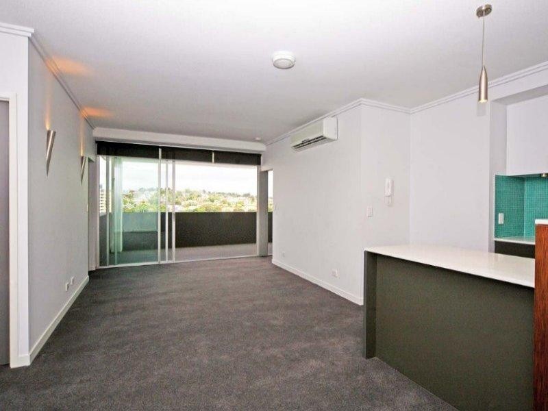 871/35 Harbour Road, Hamilton QLD 4007