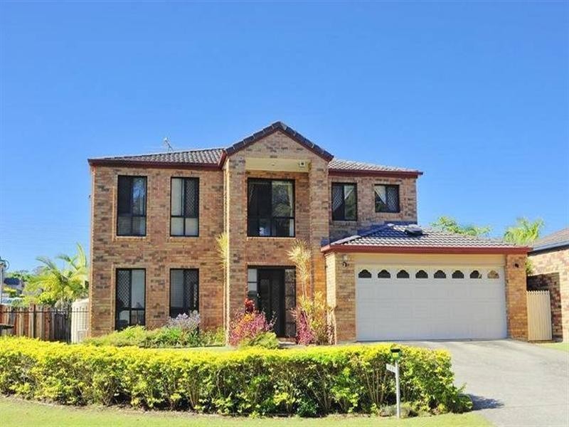 15 Coventry Circuit, Carindale QLD 4152