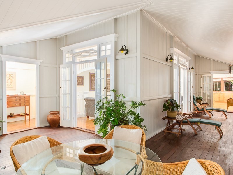 160 Virginia Avenue, Hawthorne QLD 4171