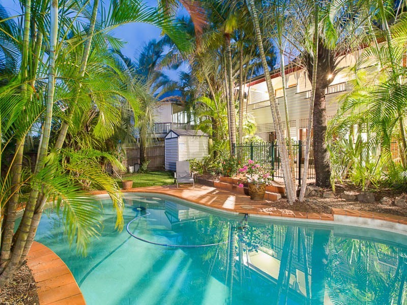 160 Virginia Avenue, Hawthorne QLD 4171