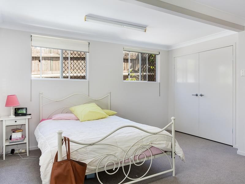 19 Thorpe Street, Balmoral QLD 4171