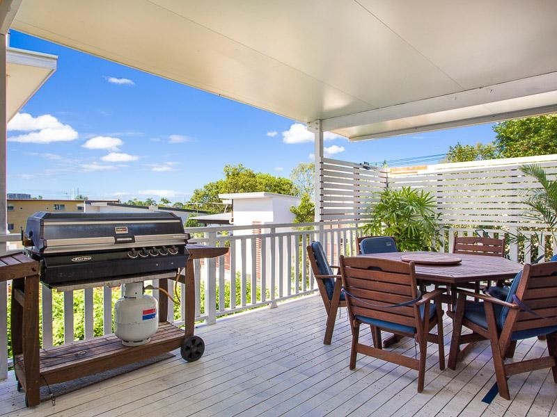 19 Thorpe Street, Balmoral QLD 4171