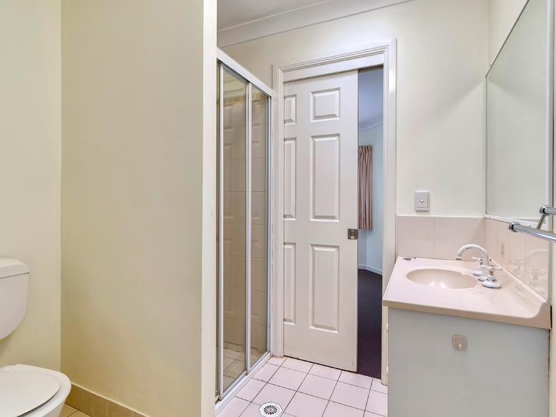 2/249 Riding Road, Balmoral QLD 4171