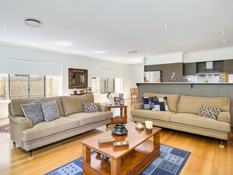 71 Raven Street, Camp Hill QLD 4152