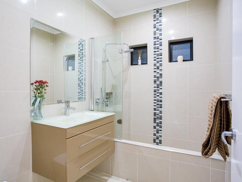 77 Miles Street, Hawthorne QLD 4171