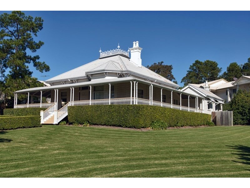 2497 Logan Road, Eight Mile Plains QLD 4113