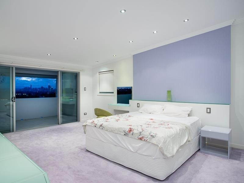 25 Sylvia Street, Camp Hill QLD 4152