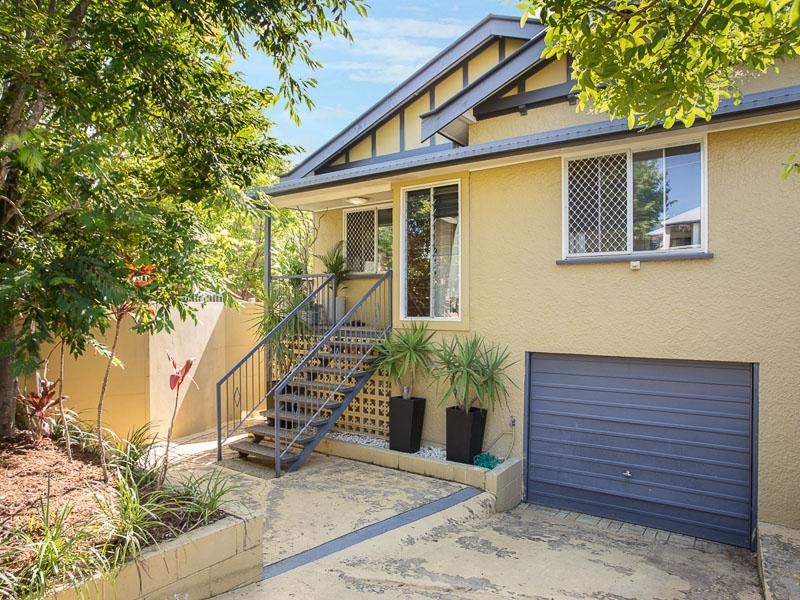 36 Douglas Street, Greenslopes QLD 4120