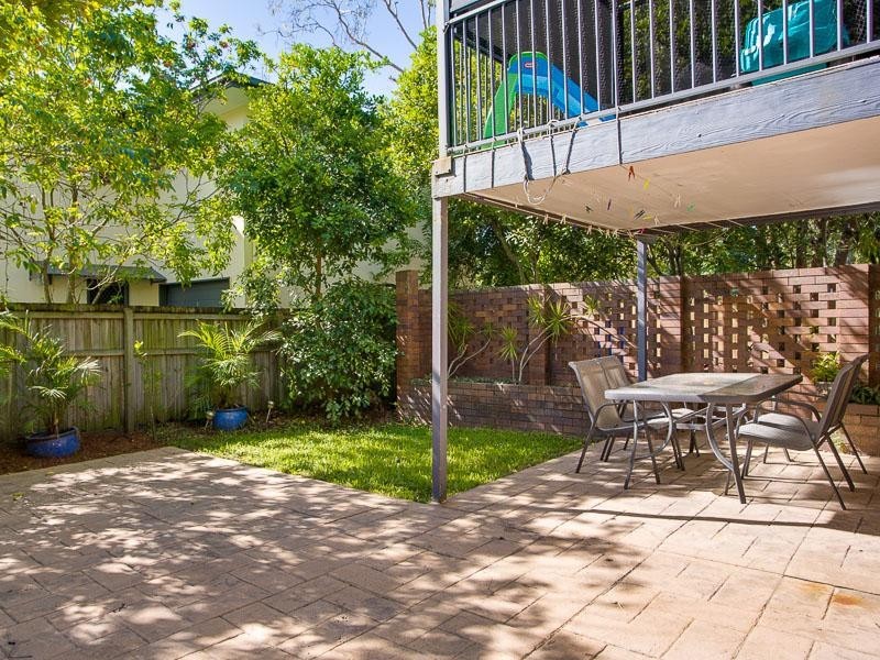 36 Douglas Street, Greenslopes QLD 4120