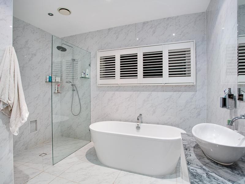 147 Virginia Avenue, Hawthorne QLD 4171