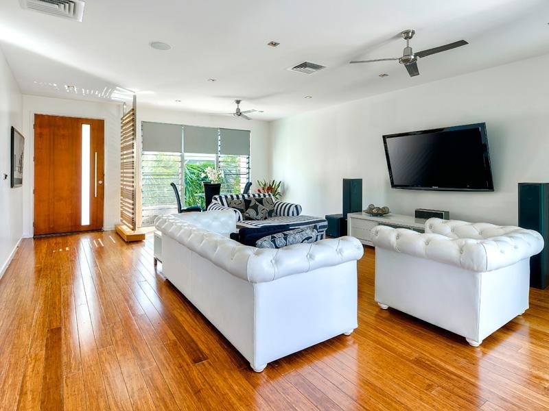 24 Waterline Crescent, Bulimba QLD 4171