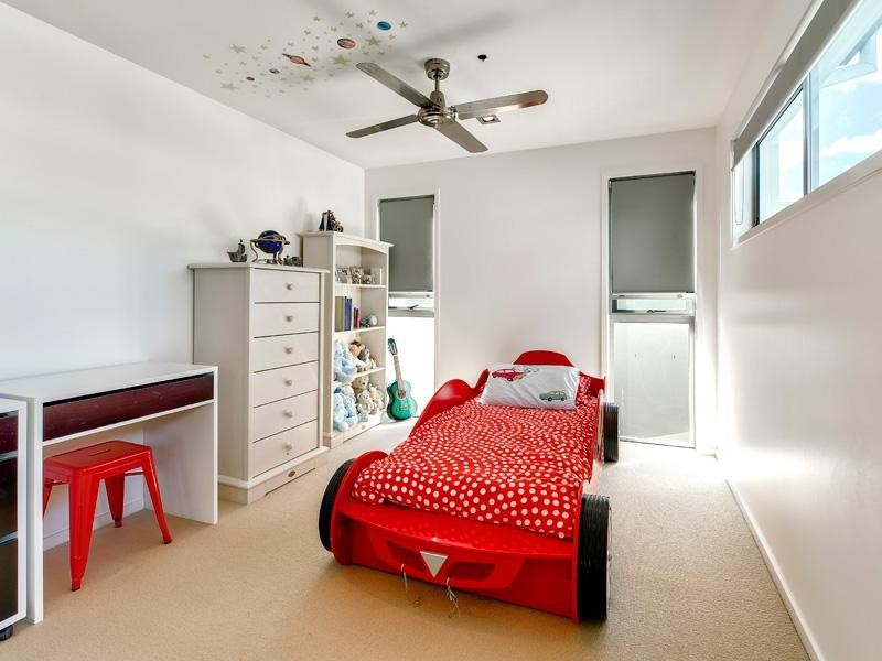 24 Waterline Crescent, Bulimba QLD 4171