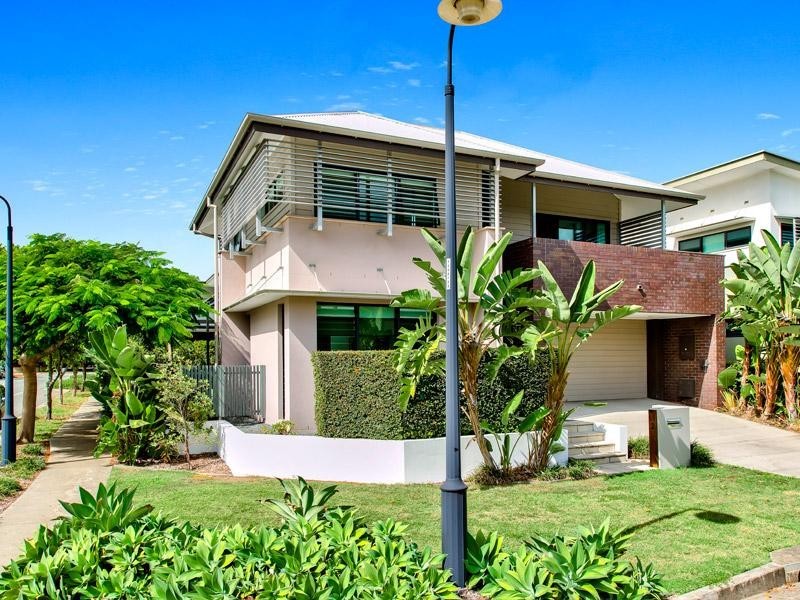 2 Shore Crescent, Bulimba QLD 4171