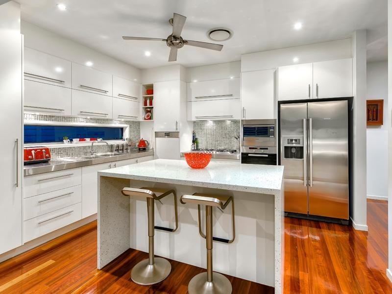 87 Stuart Street, Bulimba QLD 4171