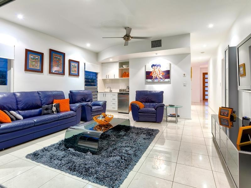 87 Stuart Street, Bulimba QLD 4171