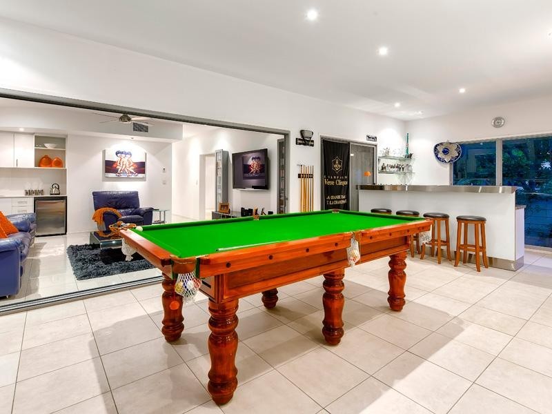 87 Stuart Street, Bulimba QLD 4171