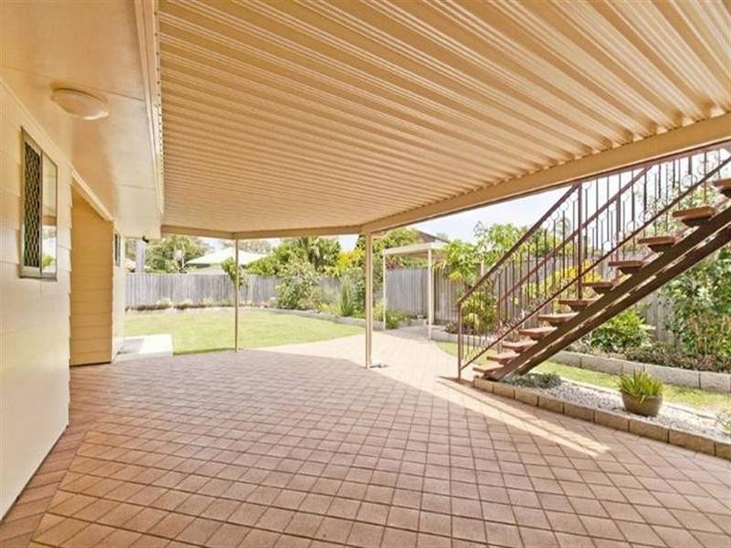 8 Price Avenue, Birkdale QLD 4159