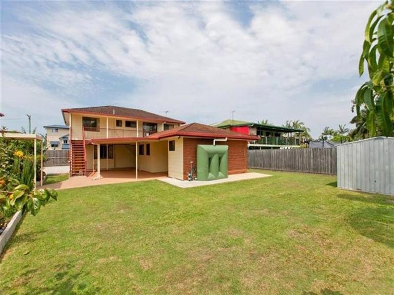 8 Price Avenue, Birkdale QLD 4159