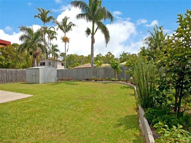 8 Price Avenue, Birkdale QLD 4159
