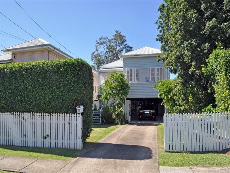 13 Adina Street, Norman Park QLD 4170