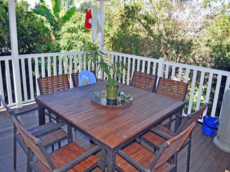 13 Adina Street, Norman Park QLD 4170