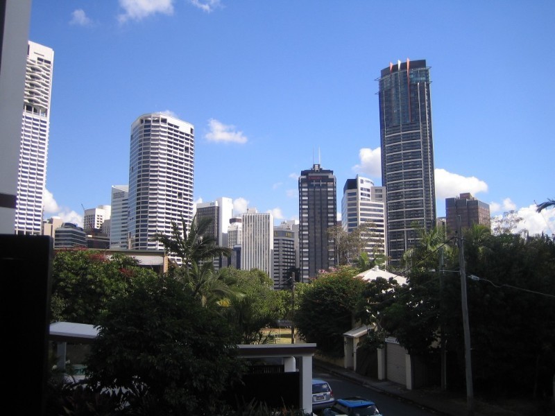 54 Mackenzie Street, Kangaroo Point QLD 4169