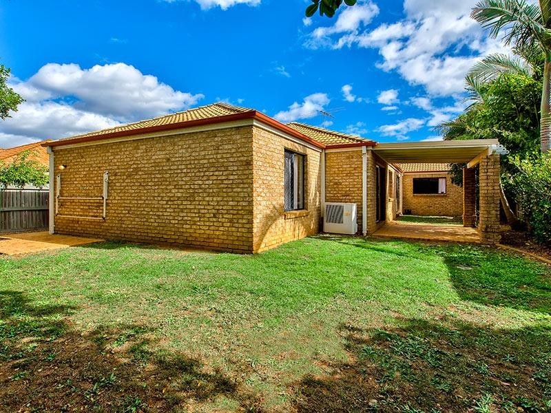 19 Clearmount Crescent, Carindale QLD 4152