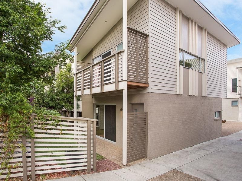 1/135 Grosvenor Street, Morningside QLD 4170