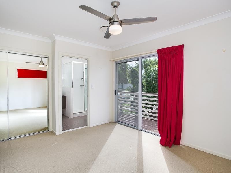 1/135 Grosvenor Street, Morningside QLD 4170