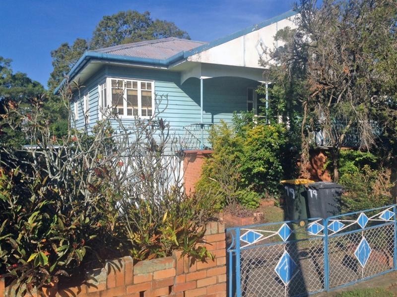 74 Amy Street, Hawthorne QLD 4171