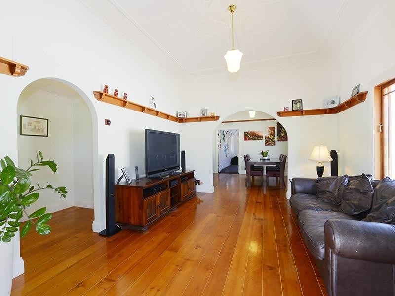 69 Lewis Street, Camp Hill QLD 4152