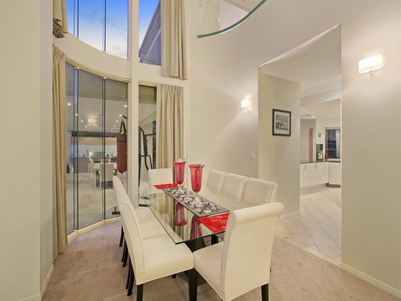 48 Delaney Circuit, Carindale QLD 4152
