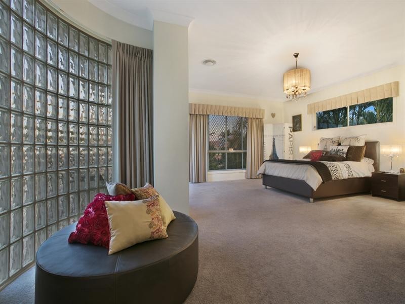 48 Delaney Circuit, Carindale QLD 4152