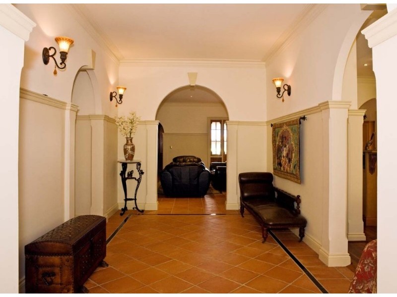 7 Ewer Street, Carindale QLD 4152