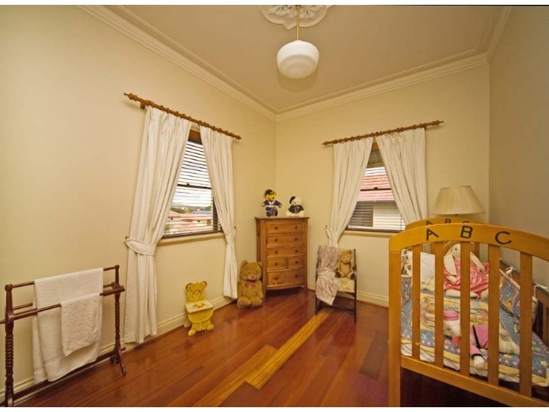 7 Ewer Street, Carindale QLD 4152