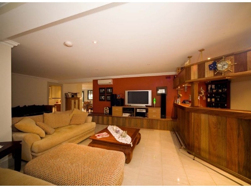 7 Ewer Street, Carindale QLD 4152