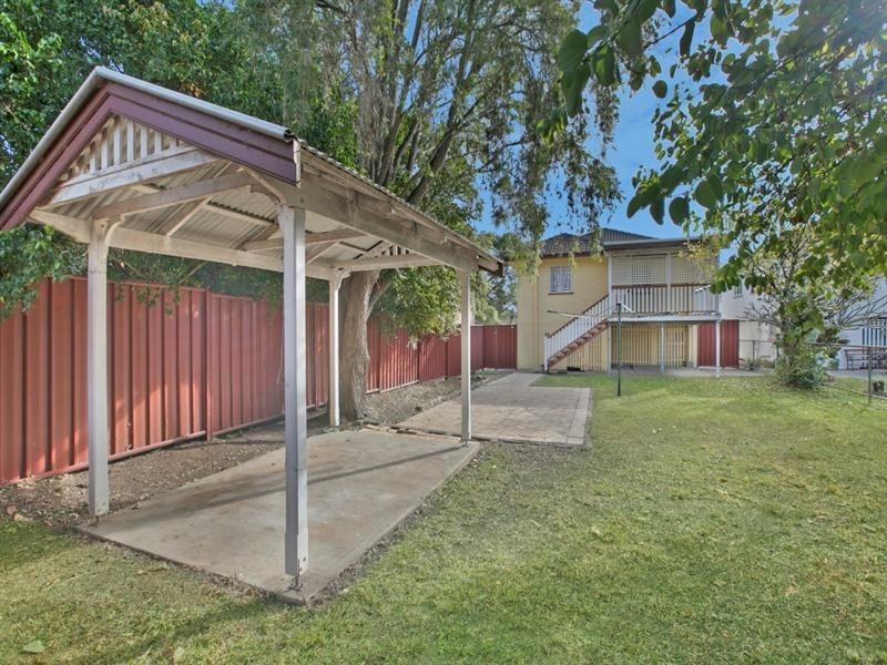 115 Chaucer Street, Moorooka QLD 4105