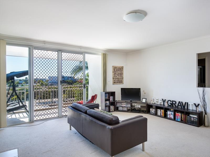 204/18 Richmond Road, Morningside QLD 4170