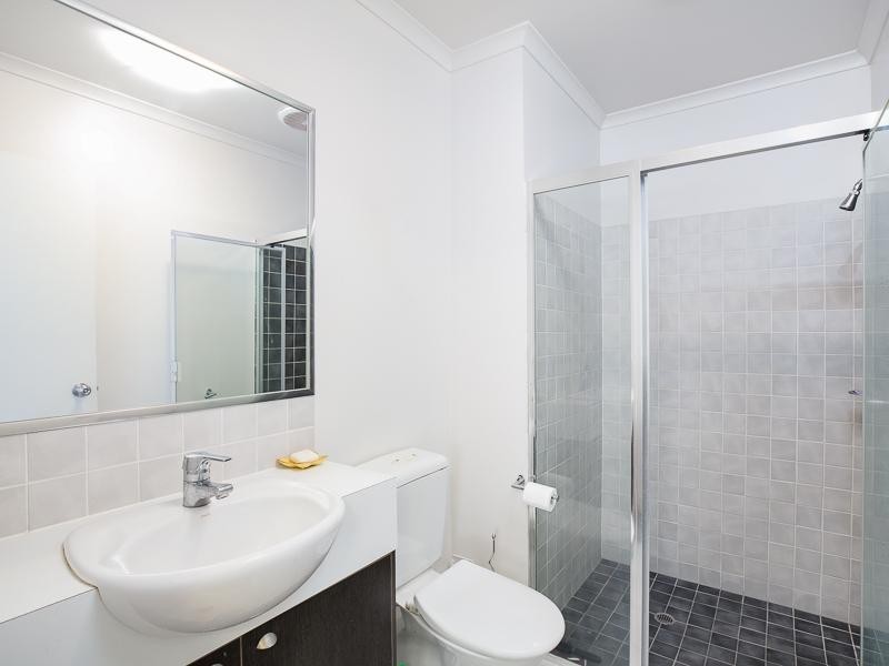 204/18 Richmond Road, Morningside QLD 4170