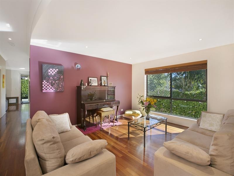 16 Elkana Place, Wishart QLD 4122