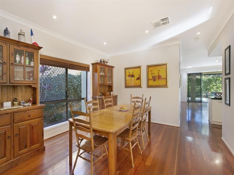 16 Elkana Place, Wishart QLD 4122