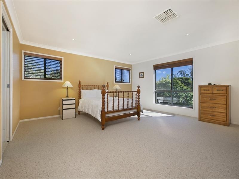 16 Elkana Place, Wishart QLD 4122