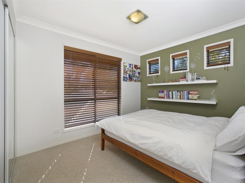 16 Elkana Place, Wishart QLD 4122